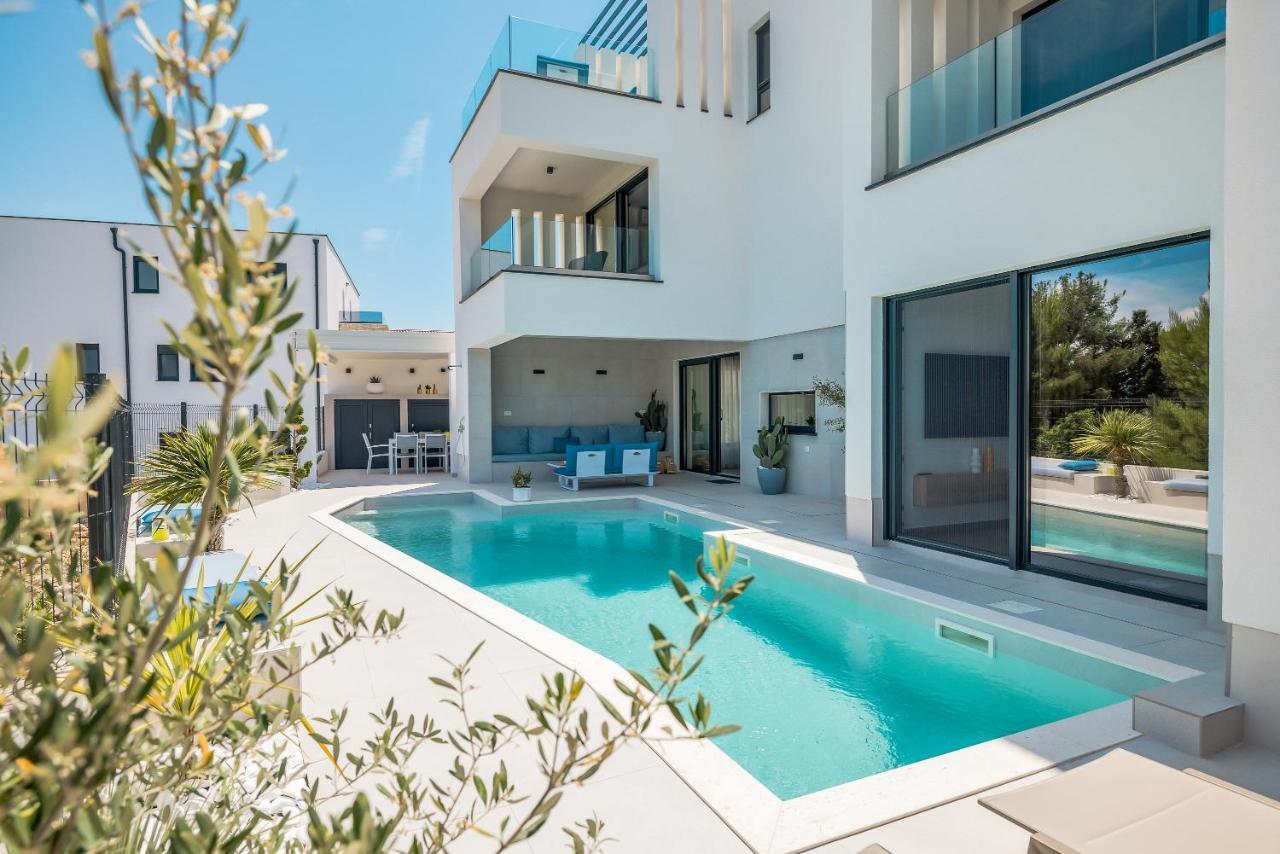Burin Villa